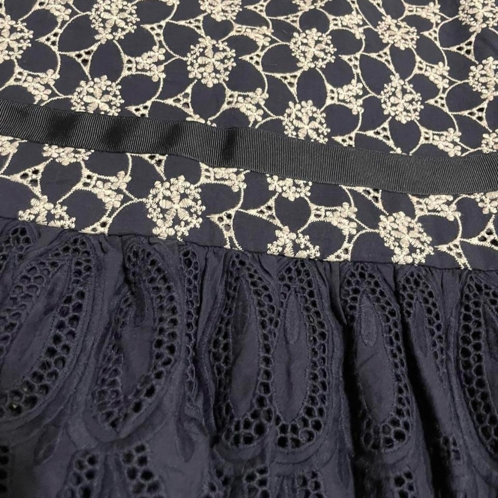 O'2nd Navy and White Lace Mini Skirt - Picture 2 of 3